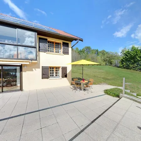 Les Lacustres Holiday home